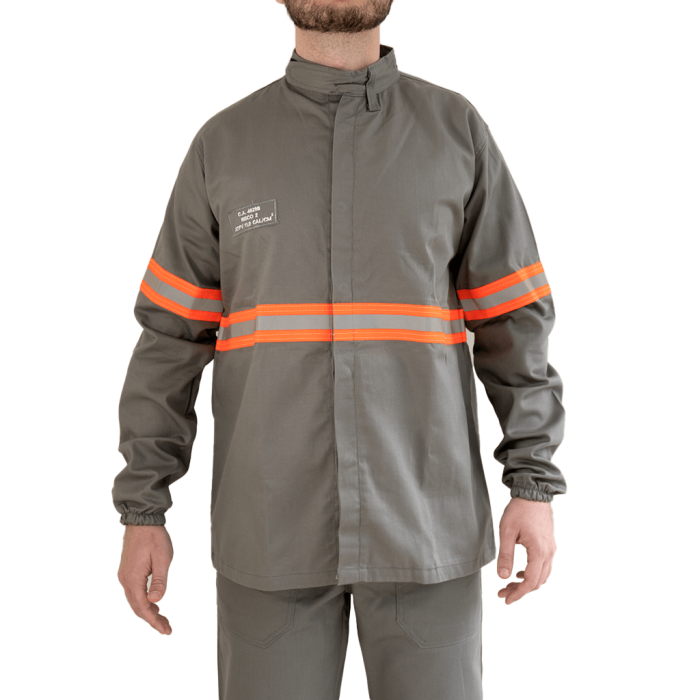 Camisa cinza para eletricista NR10 com faixas refletivas laranja, CA 46298, vendida pela EPI Zeus